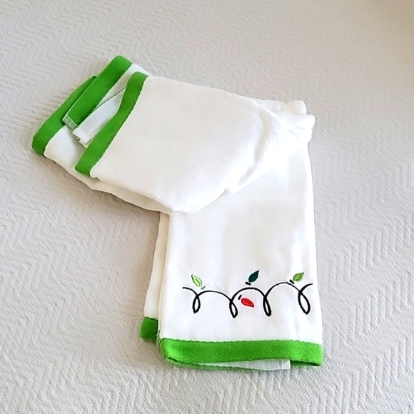 Christmas Light Bulbs Hand Towels - Pair - Picture 3 of 4